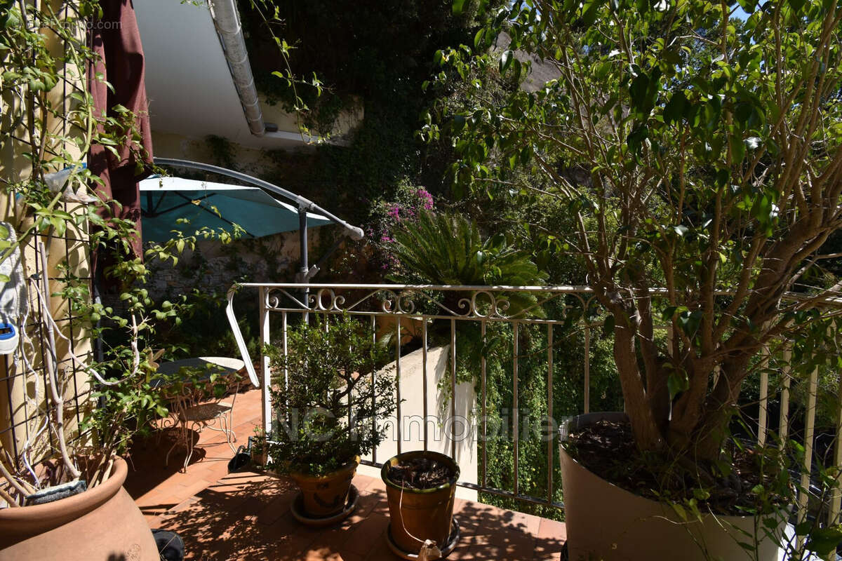 Appartement à VALLAURIS