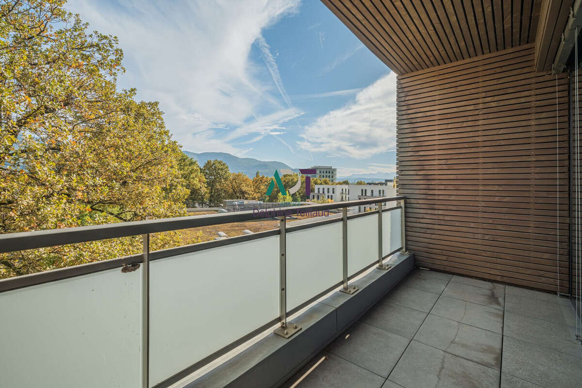 Appartement à MEYLAN