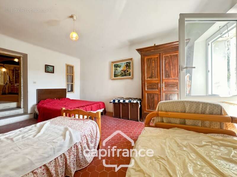 Maison à CAMPS-LA-SOURCE