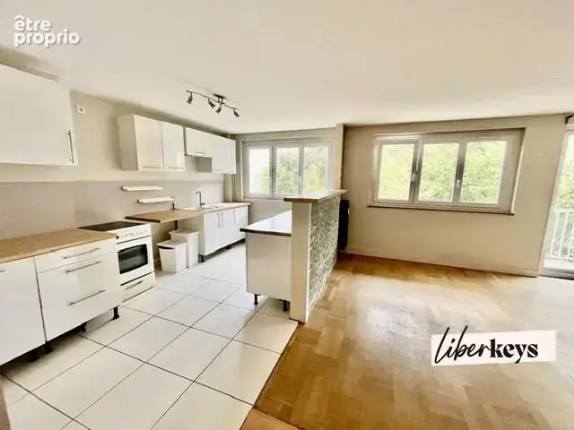 Appartement 4 chambres balcon plein Sud vue dégagée verdure, 2 min panneau Caen - photo 3