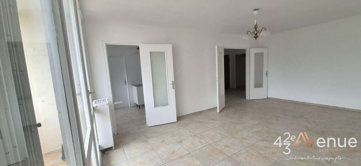 Appartement à SAINT-ETIENNE