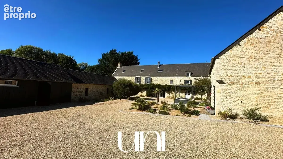 Corps de ferme 10 pièces de 339m² avec dépendances - Nonant - photo 11