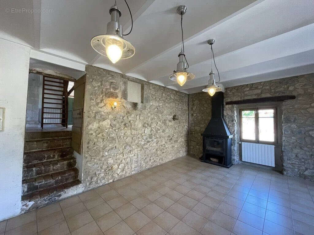 Maison à SAINT-ANDRE-DE-CRUZIERES