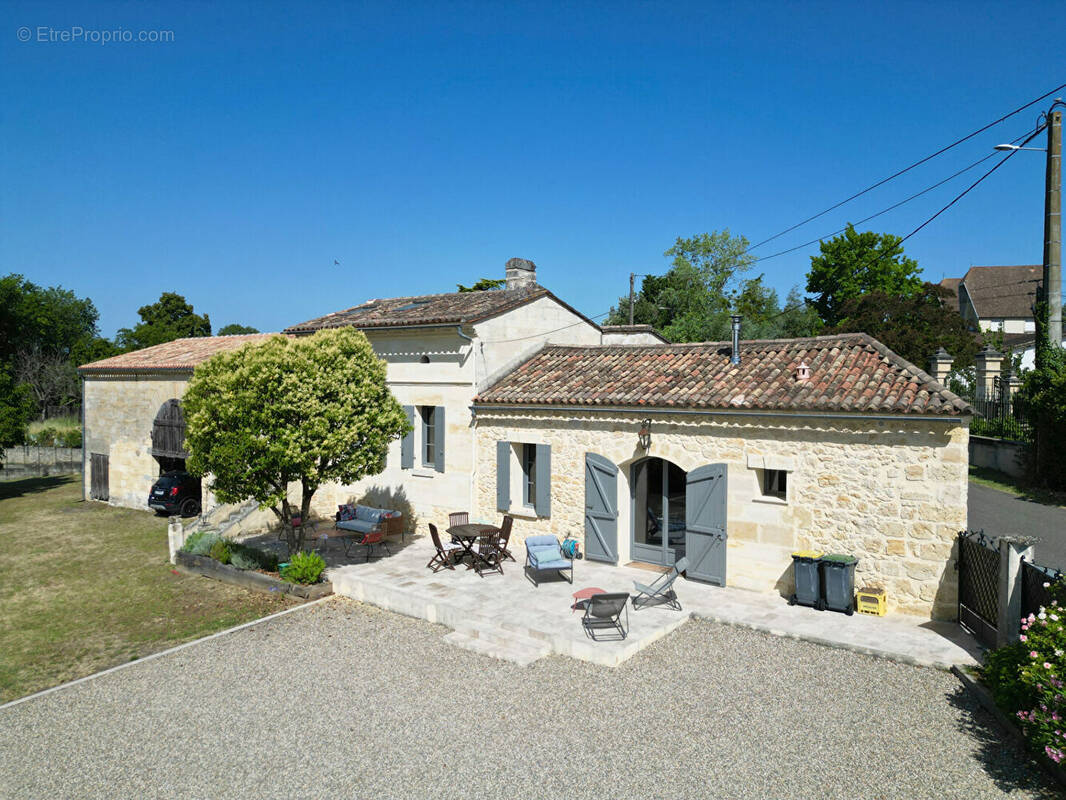 Maison à SAINT-EMILION
