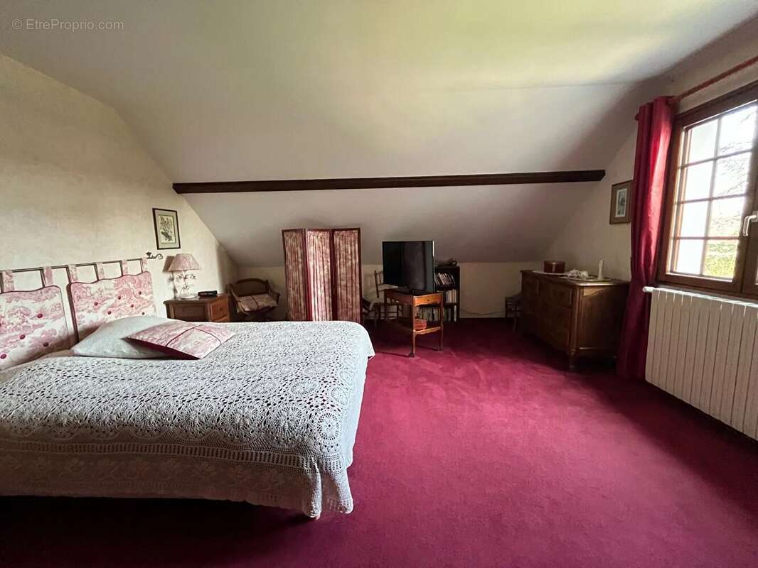 Maison à LES MESNULS