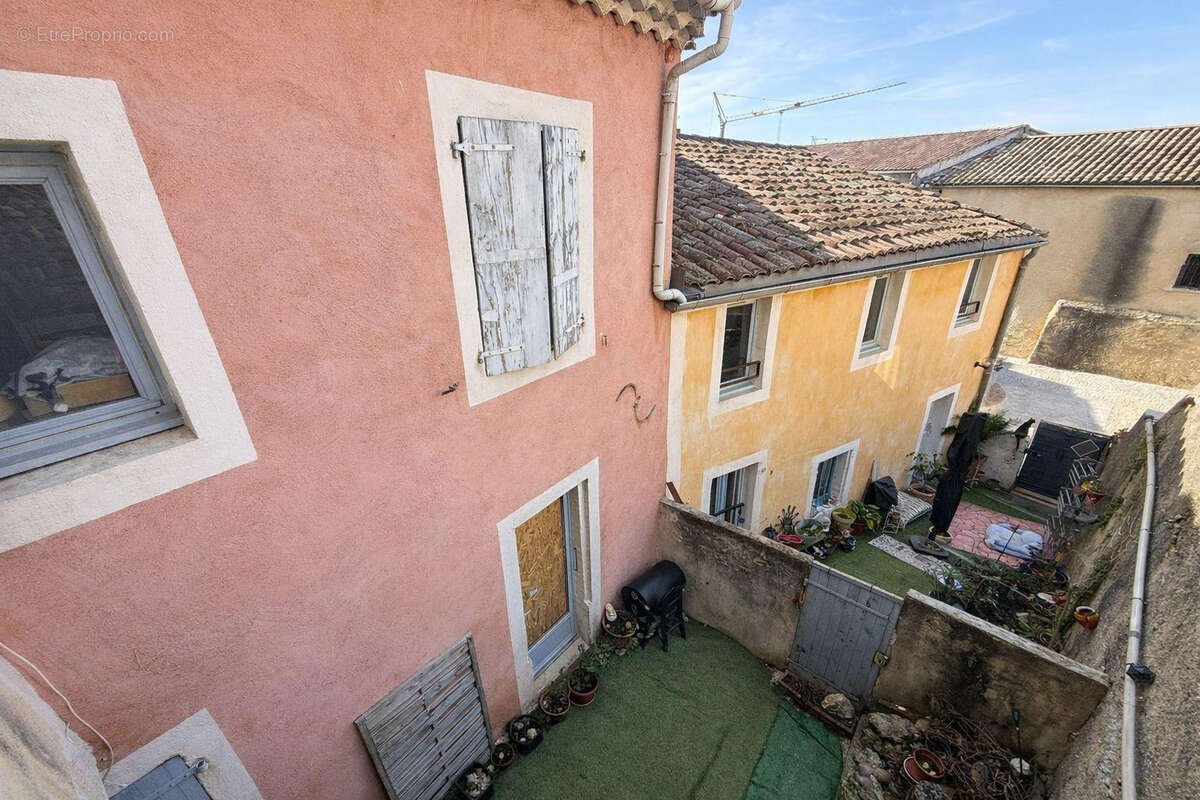 Appartement à CHATEAUNEUF-DU-RHONE