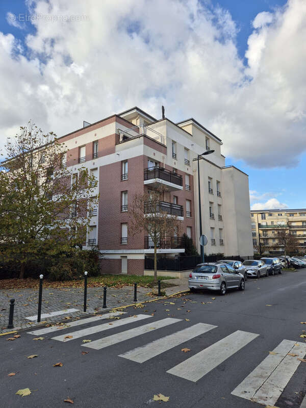 Appartement à CORBEIL-ESSONNES