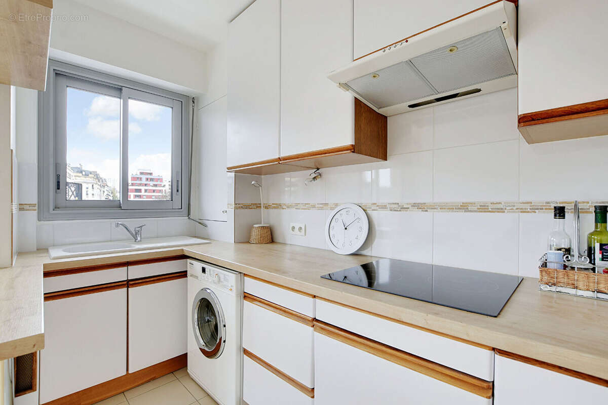 Appartement à PARIS-19E