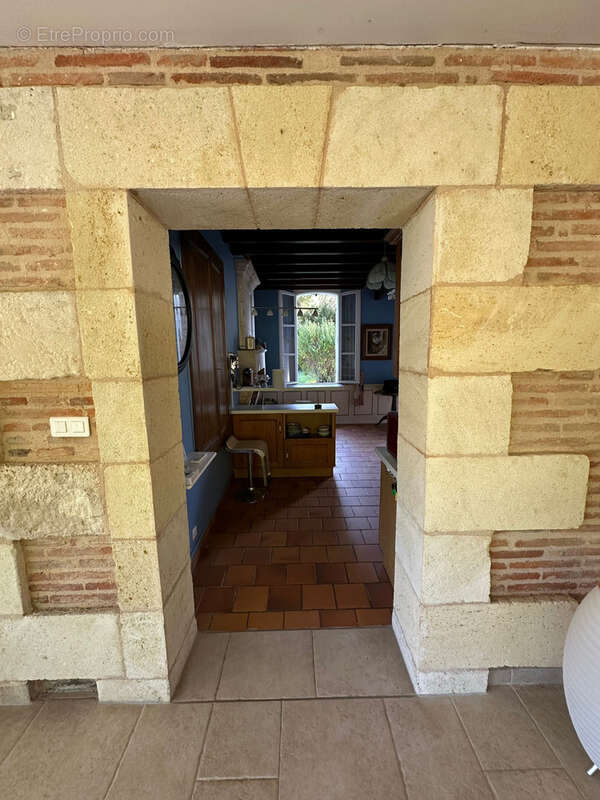 Maison à SAINT-CHRISTOPHE-DE-DOUBLE