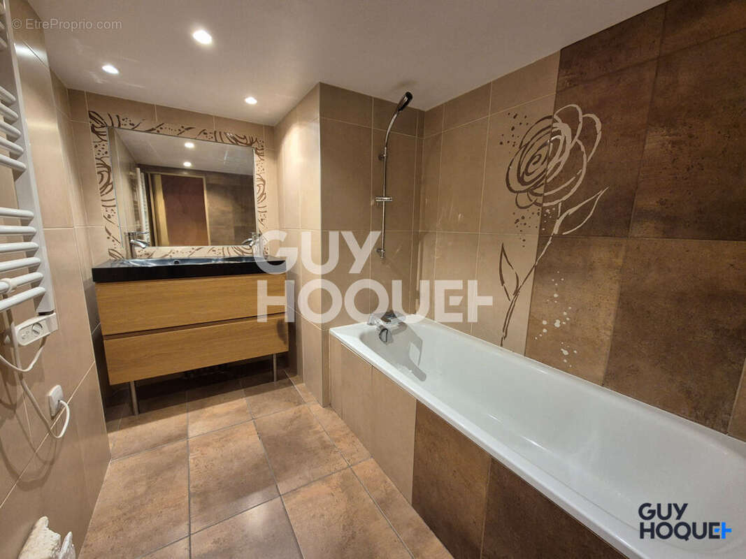 Appartement à LYON-5E