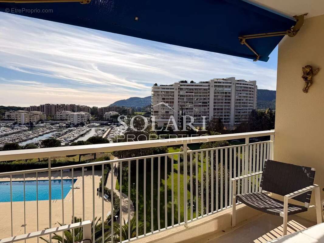 Appartement à MANDELIEU-LA-NAPOULE