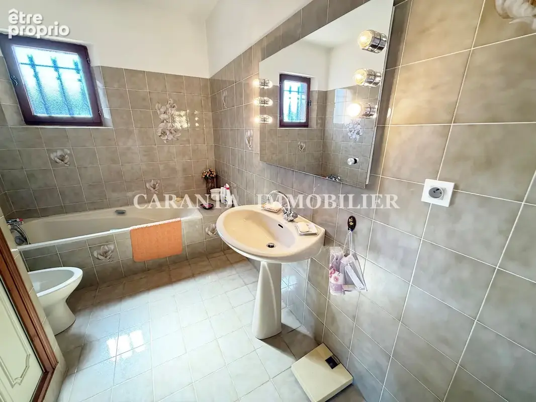 Sainte-maxime   maison individuelle  101 m2  piscinable  garage - photo 10