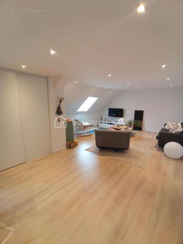 Superbe appartement t5 duplex de 2024  avec 3 chambres + 2 sdb+ grand jardin, en dernier etage - photo 8