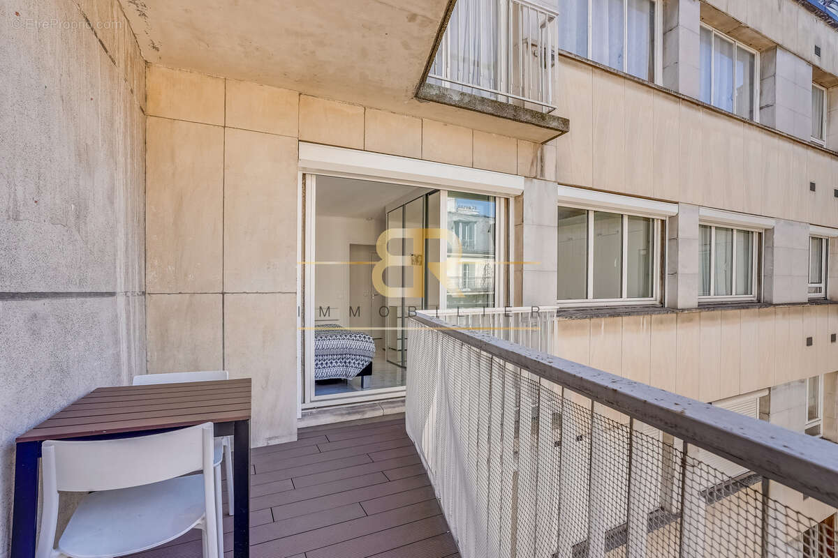 Appartement - rue calme - ternes - photo 11