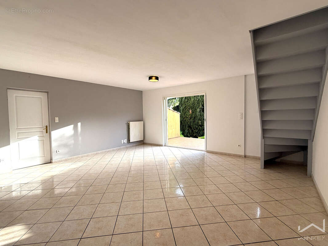 Maison à MONDRAGON