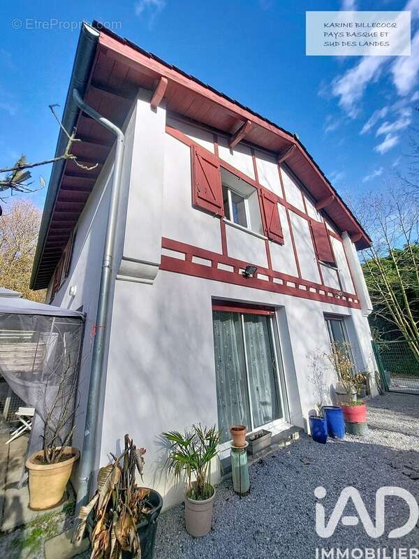 Photo 2 - Maison à URT