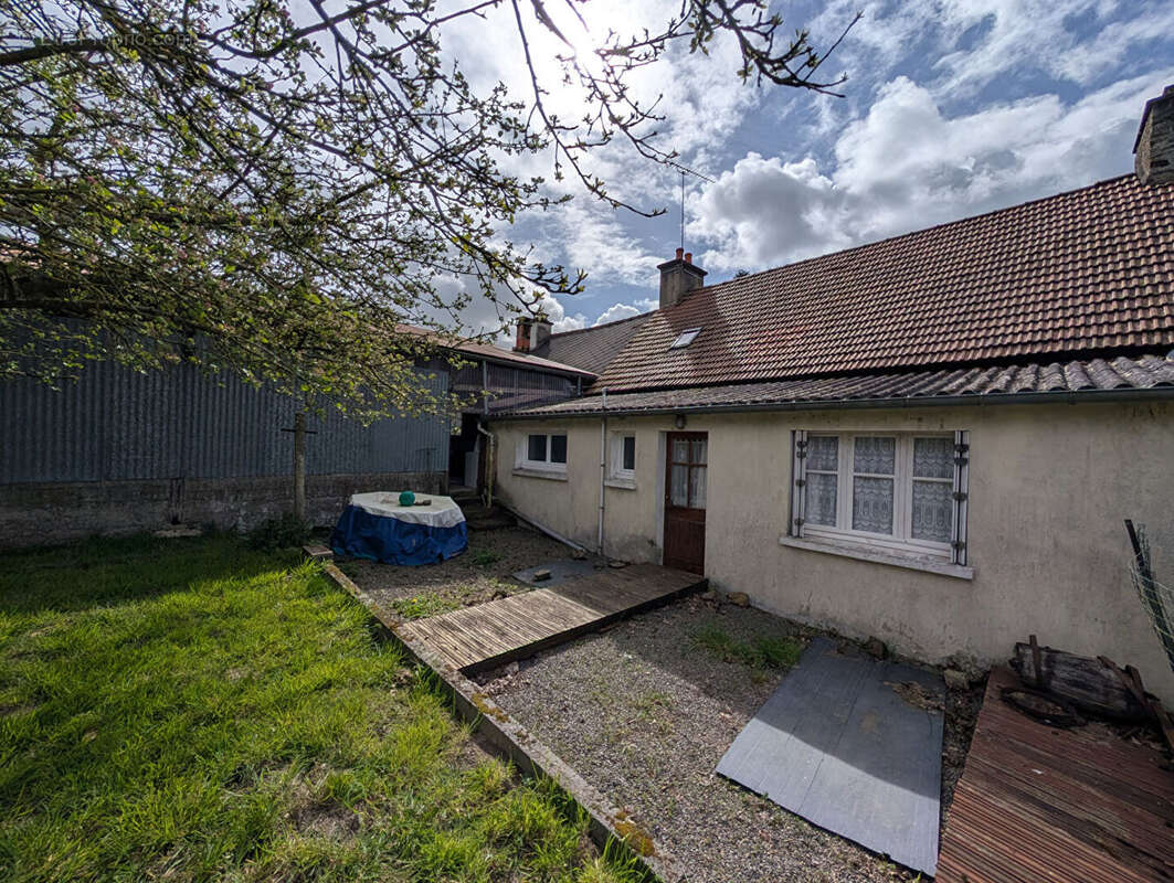 Maison à LA BOUSSAC