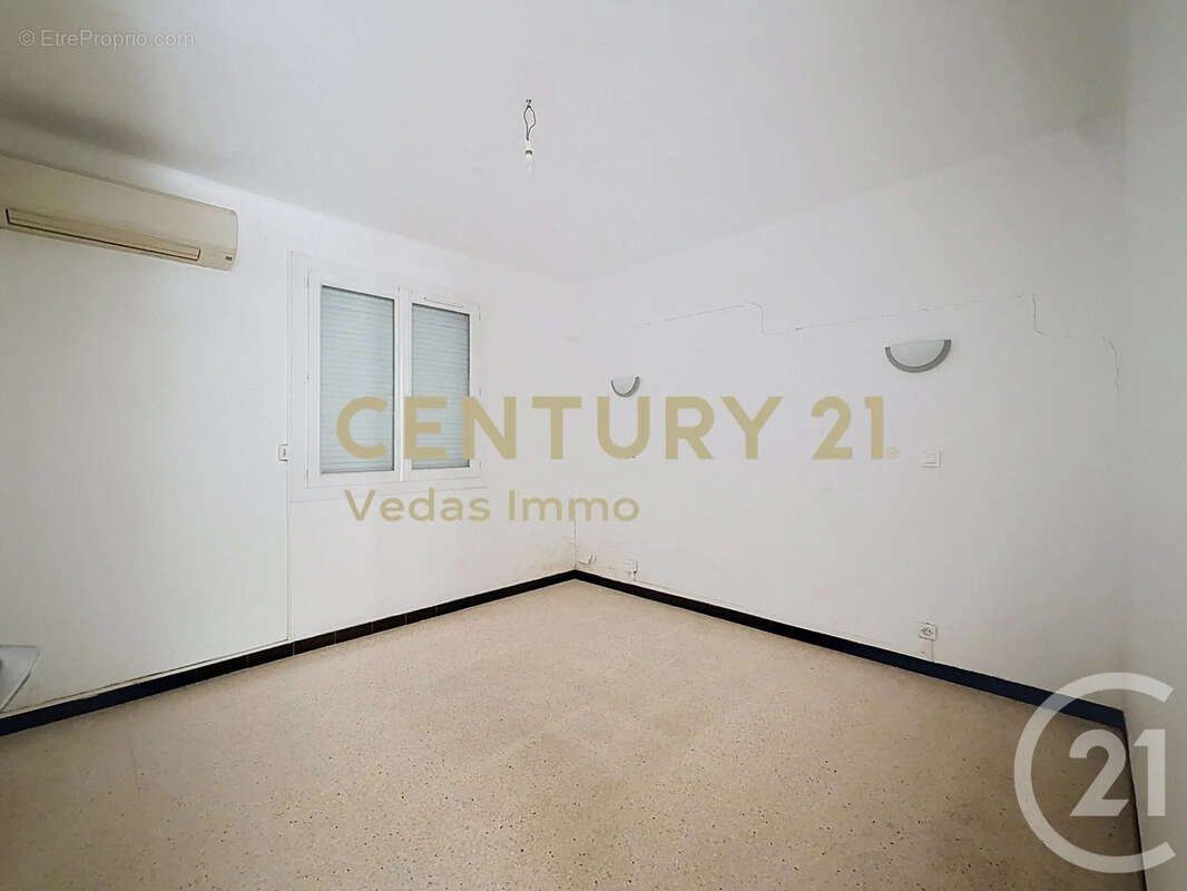 Maison 71 m² à Cournonterral  - photo 11