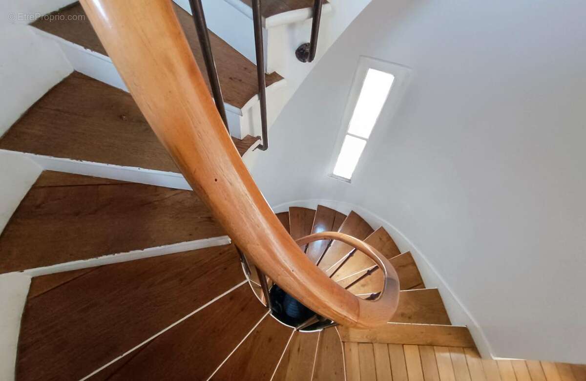 Maison Bourgeoise 7 pièces Le Perreux sur Marne (94170) - photo 11