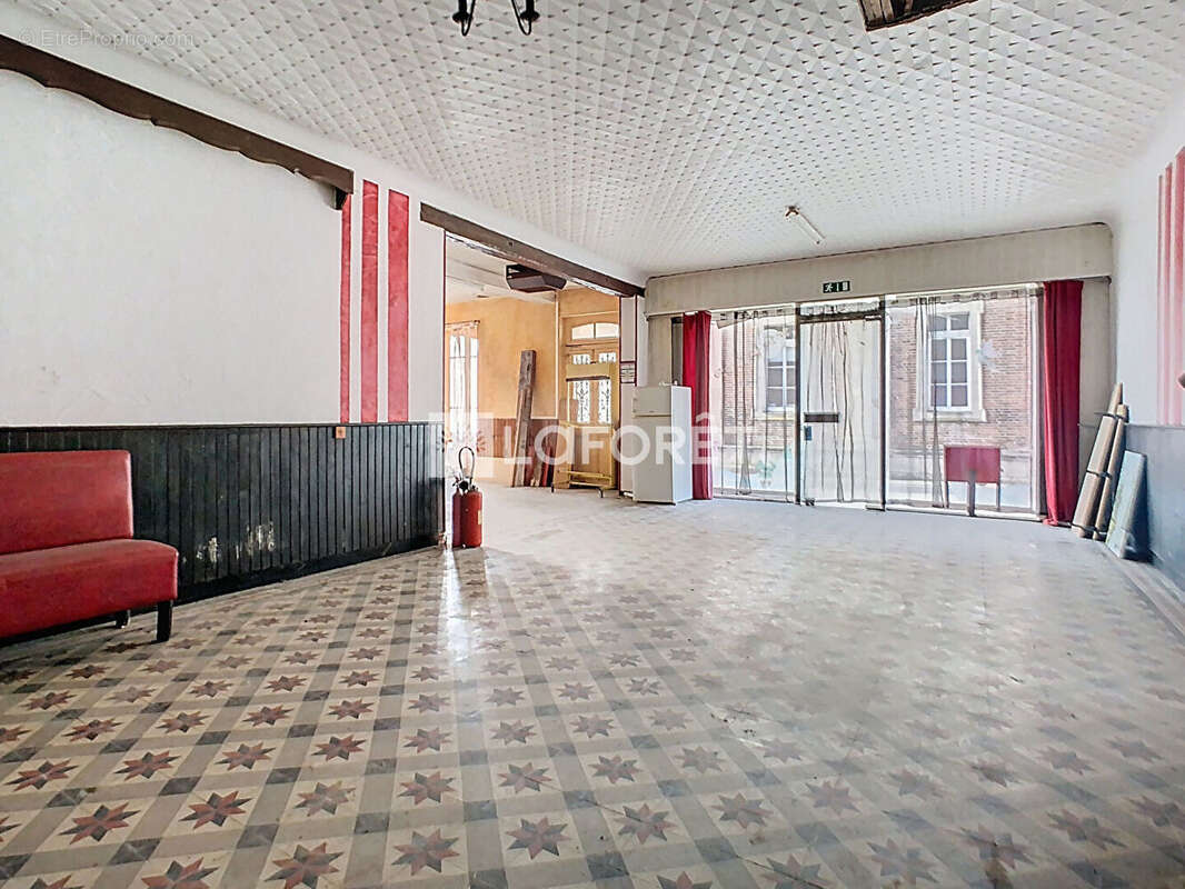 Appartement à VIENNE-LE-CHATEAU