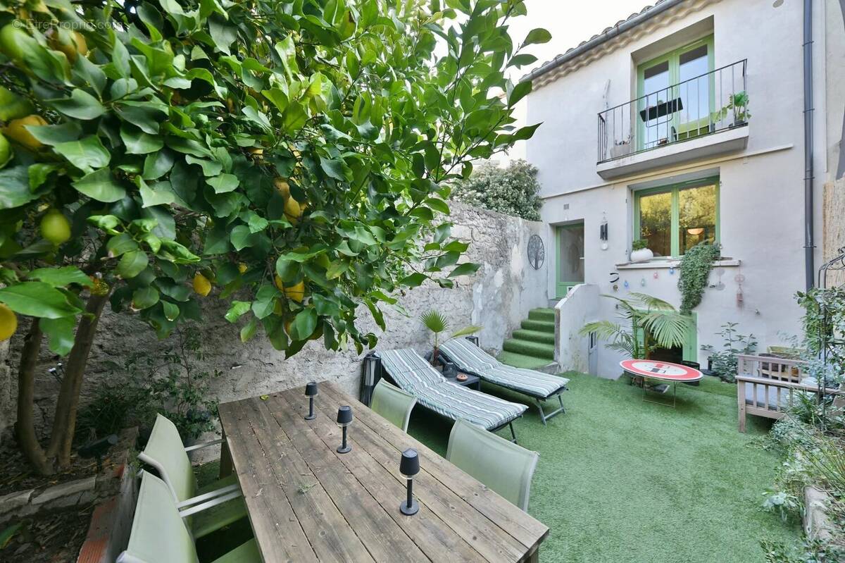 Maison à UZES