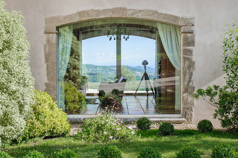 Prestigieuse Propriété à Chateauneuf de Grasse - photo 4
