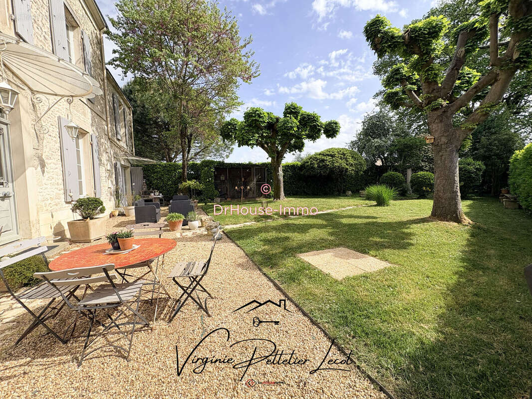 Maison à COULONGES-SUR-L'AUTIZE