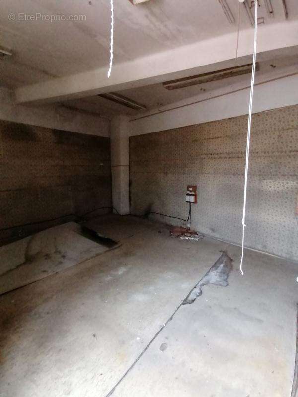 Commerce à SAINT-QUENTIN