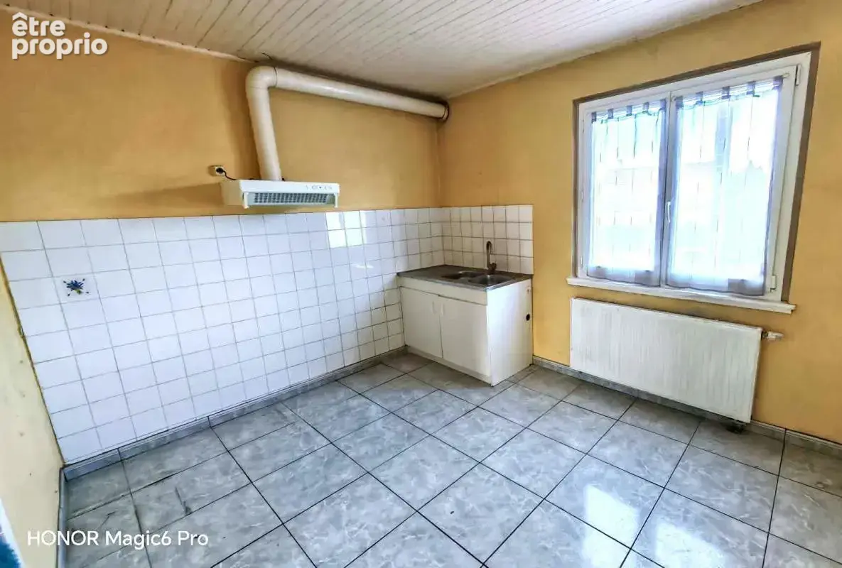 Grande maison familiale ou 2 appartements sur terrain d'environ 13 ares - photo 4