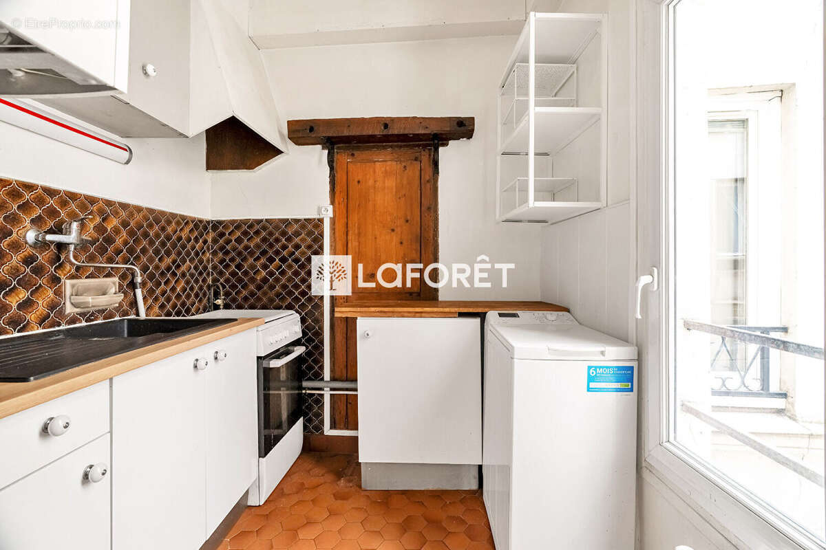 Appartement à PARIS-17E