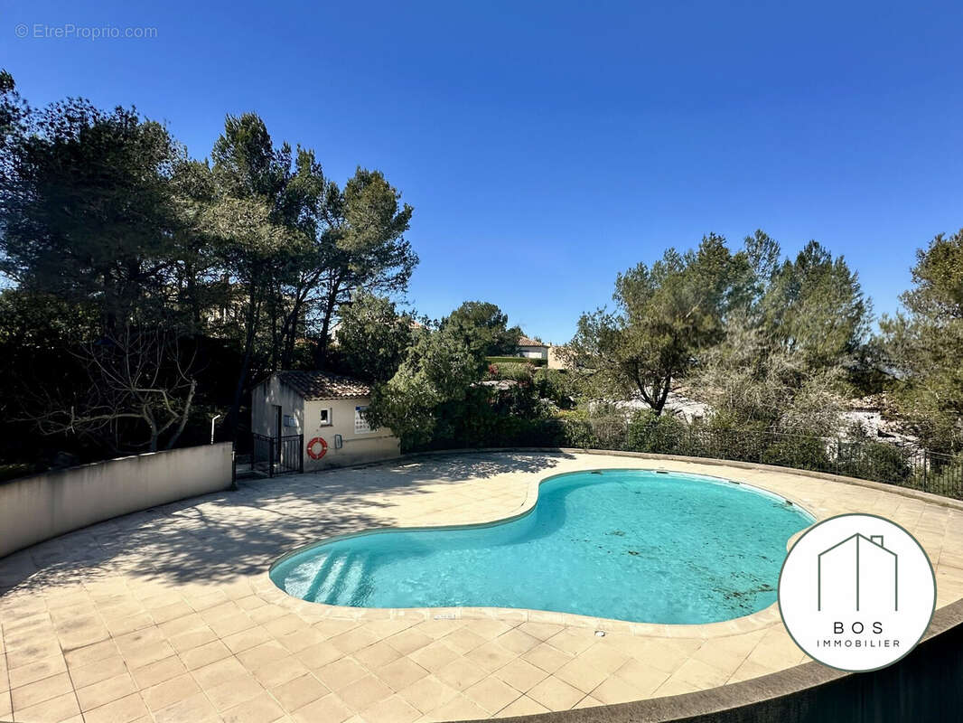 Appartement à MALLEMORT