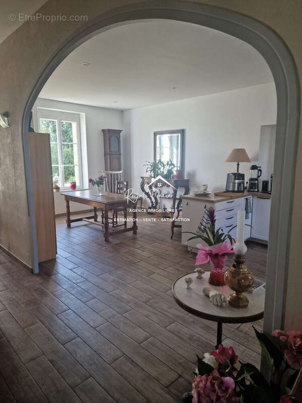 Maison à DANGE-SAINT-ROMAIN