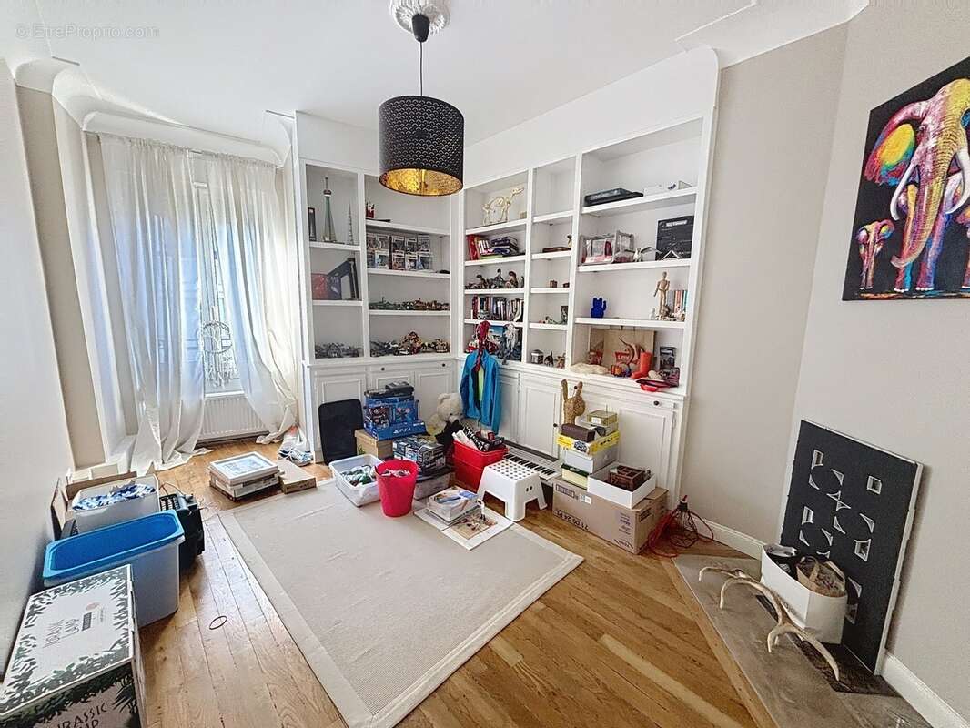Maison à vendre 15 pièces, jardin et garages REIMS (51) - photo 27