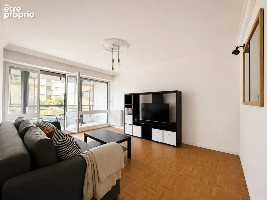Appartement 5 pièces 96 m² à vendre à Rennes (35200) - photo 2