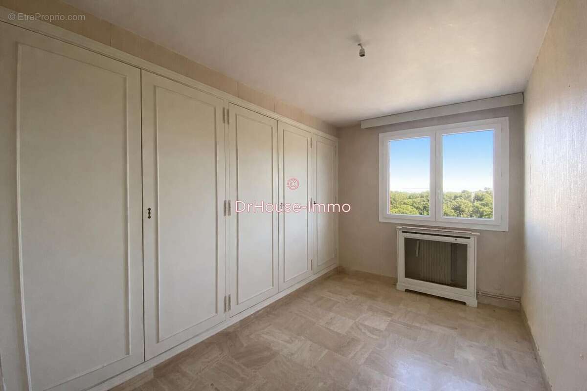 Appartement à MARSEILLE-9E