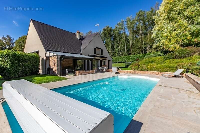 Maison à CHEZY-SUR-MARNE