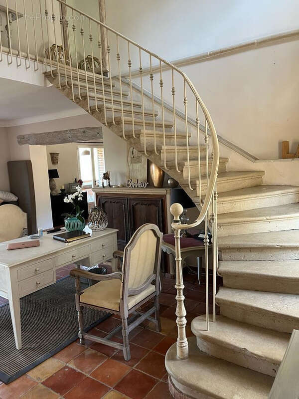 Maison à PLAN-DE-LA-TOUR