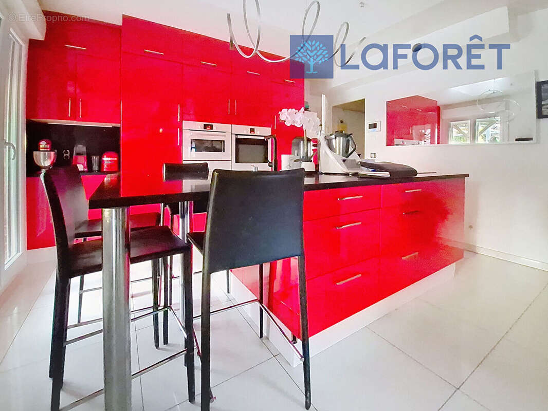 Maison à MAGNY-LE-HONGRE