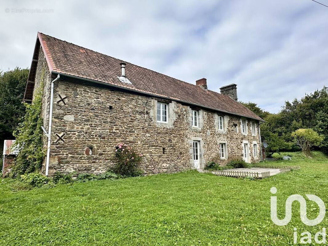 Photo 1 - Maison à SAINT-PIERRE-DE-COUTANCES