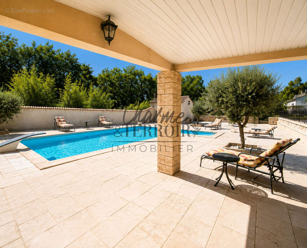 A proximité d'Uzès, très belle Propriété provençale de 240m2 sur 6000m2 de jardin méditéranéen - photo 3