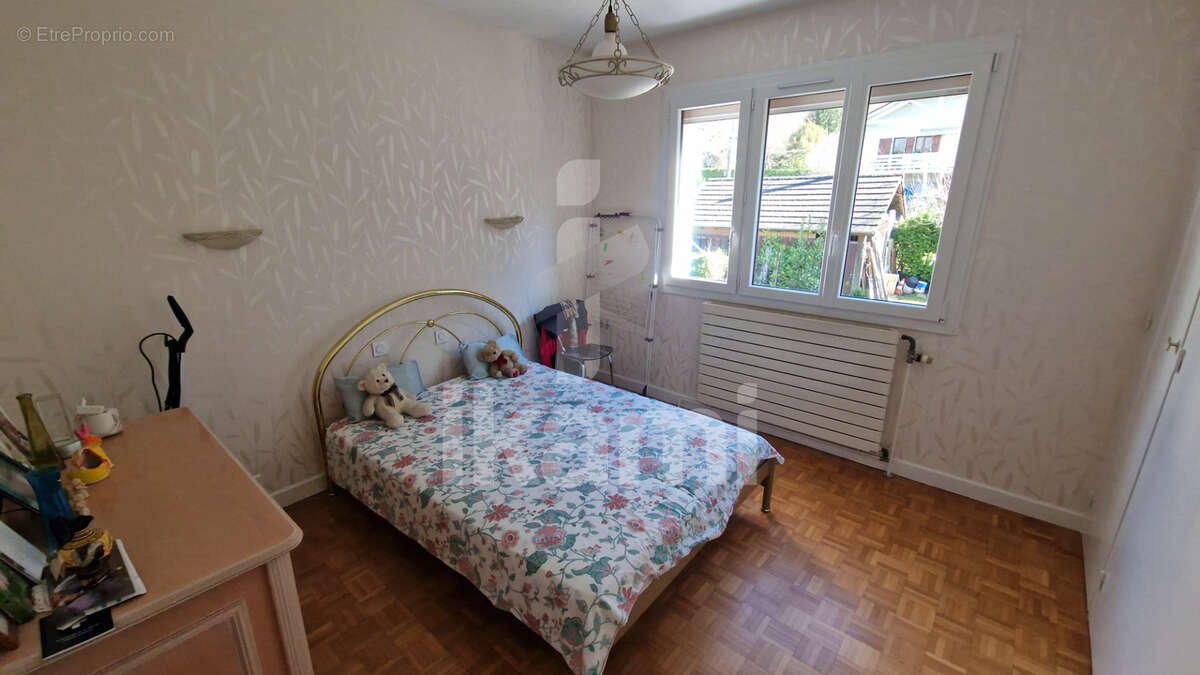 Maison à SAINT-QUENTIN-SUR-ISERE