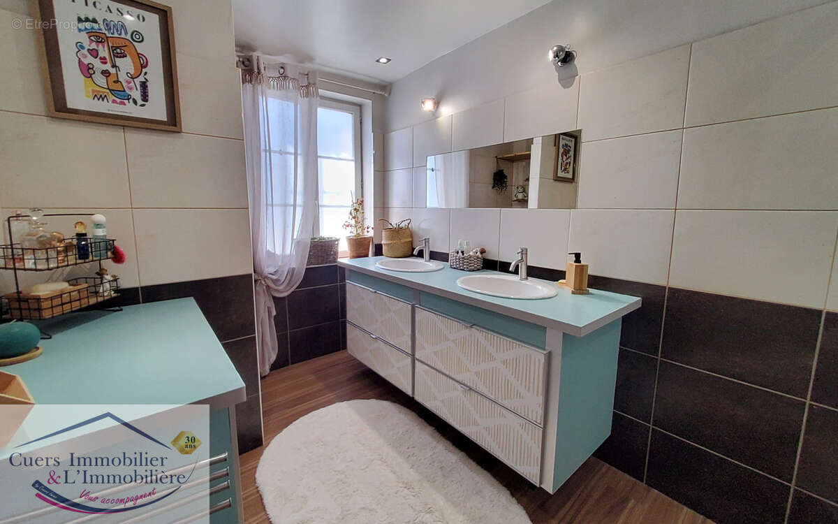 Maison à CUERS