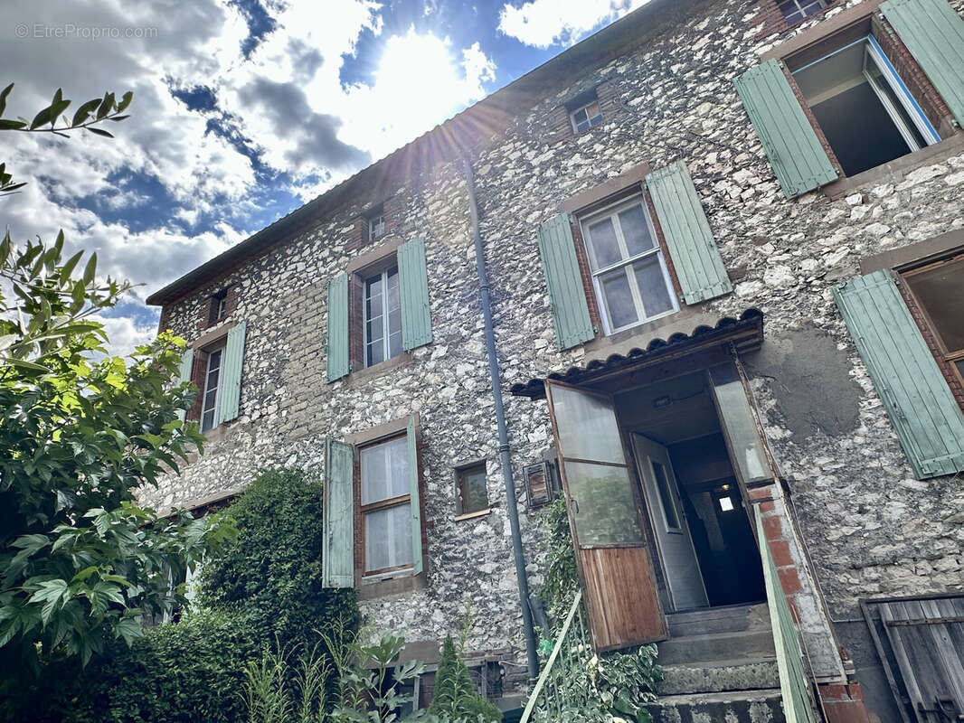 Maison à BLAYE-LES-MINES