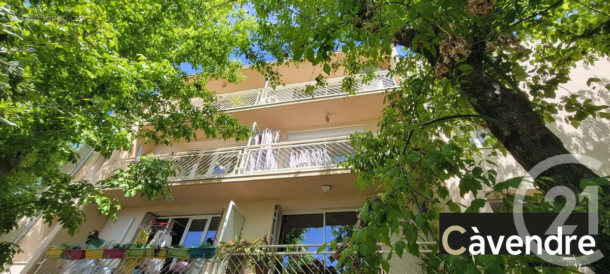 Appartement à VEDENE
