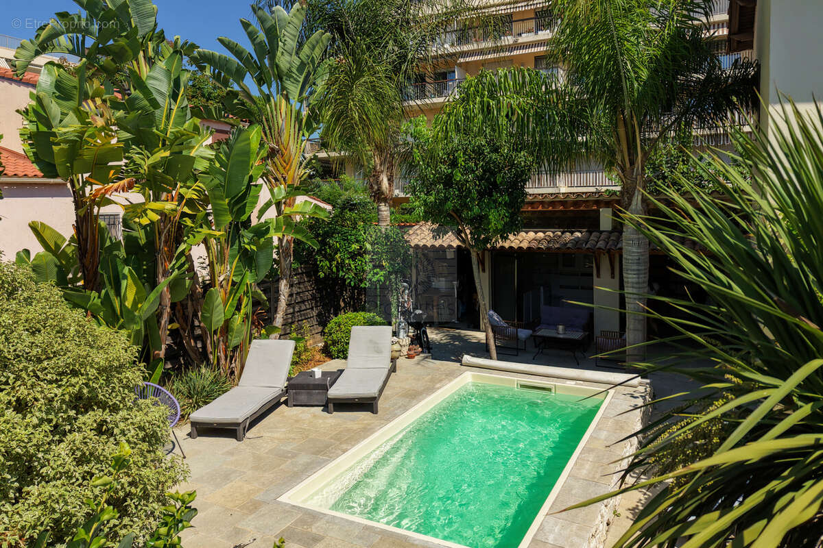 CHARME et CALME ABSOLU - MAISON 156m2 - Saint-Laurent-du-Var - photo 11