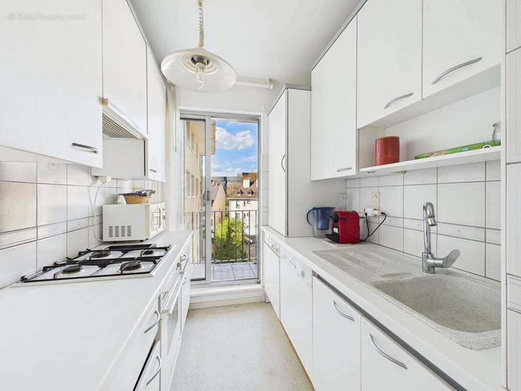 F2 de 39.66 m² avec un balcon de 7.58 m² en vente rue Stenger-Bachmann - photo 6