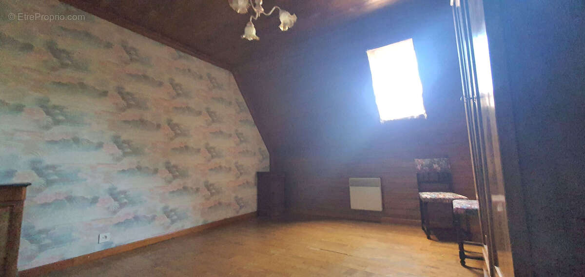 Maison à BLANQUEFORT-SUR-BRIOLANCE