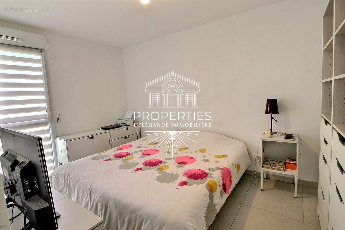 Appartement à BORMES-LES-MIMOSAS