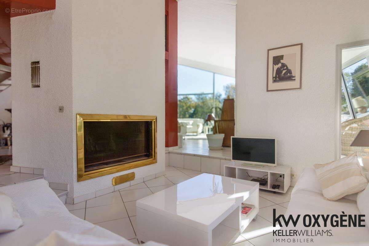 Maison à SAINT-CYPRIEN