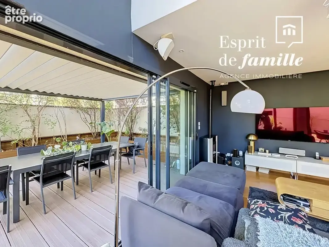 Lyon 9, limite Saint Cyr au Mont d’Or - Appartement  loft 143m2 avec jardin - photo 3
